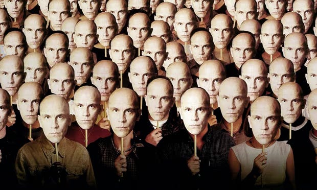 Al momento stai visualizzando Uno, nessuno e centomila. Chi sono le nostre identità digitali?